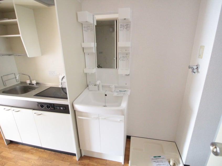 洗面 COLLEGE COURT