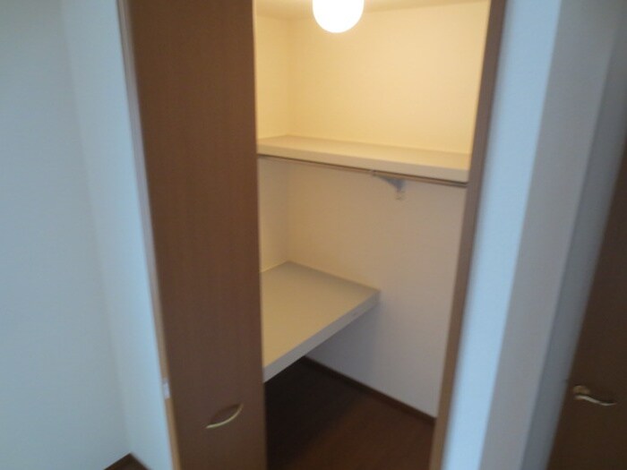 収納 エルビエント