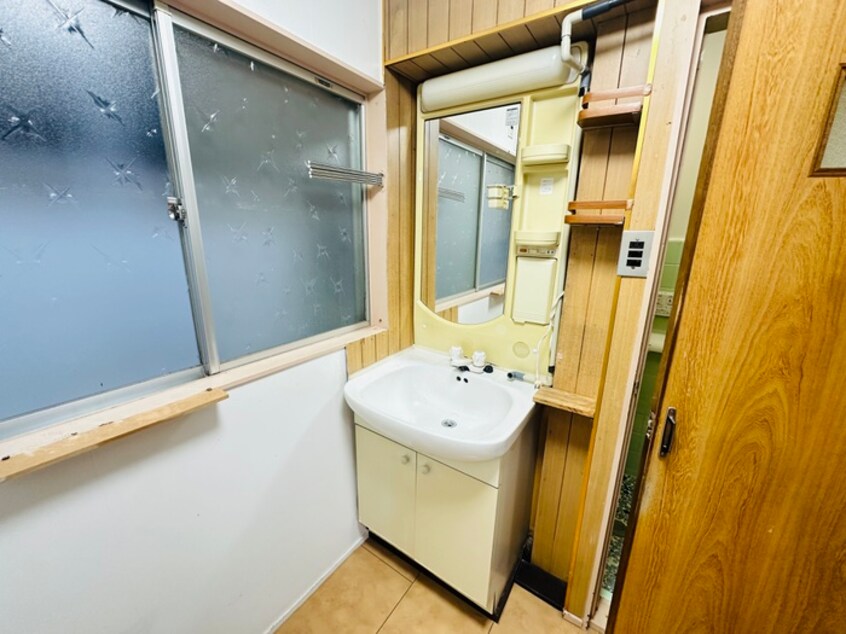 洗面 東鳴尾町戸建貸家