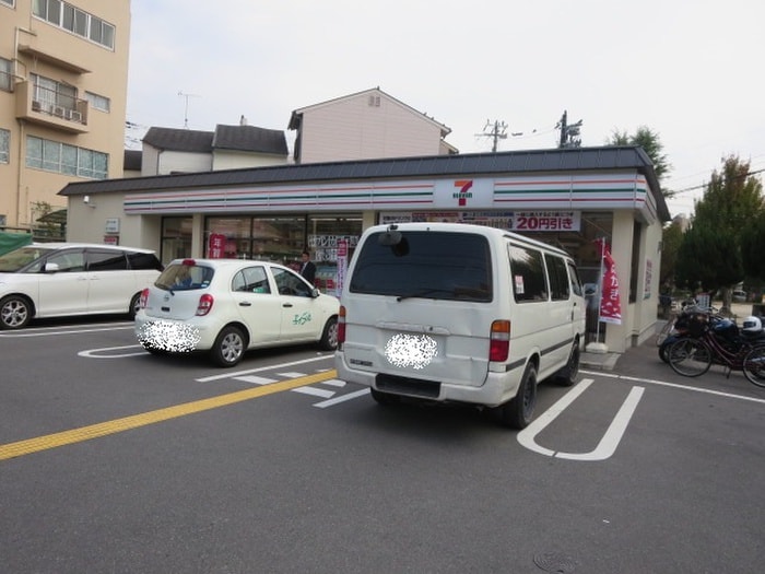セブン-イレブン 一乗寺北大丸町店(コンビニ)まで76m ヴィラ・リモージュ