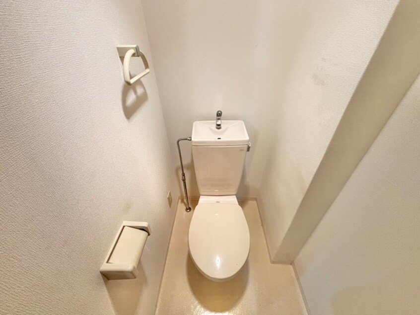 トイレ ブリリアント・コート