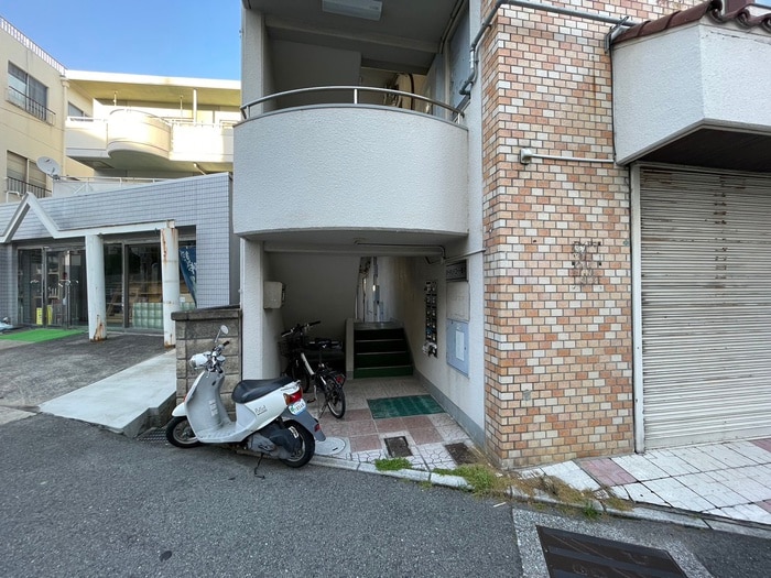 エントランス部分 オーキッドコート垂水