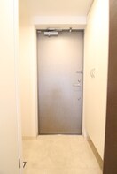 玄関 ﾌﾟﾛｼ-ﾄﾞ大阪EASTｱｸｱ･ﾗ･ﾌｫﾝﾃ(509)