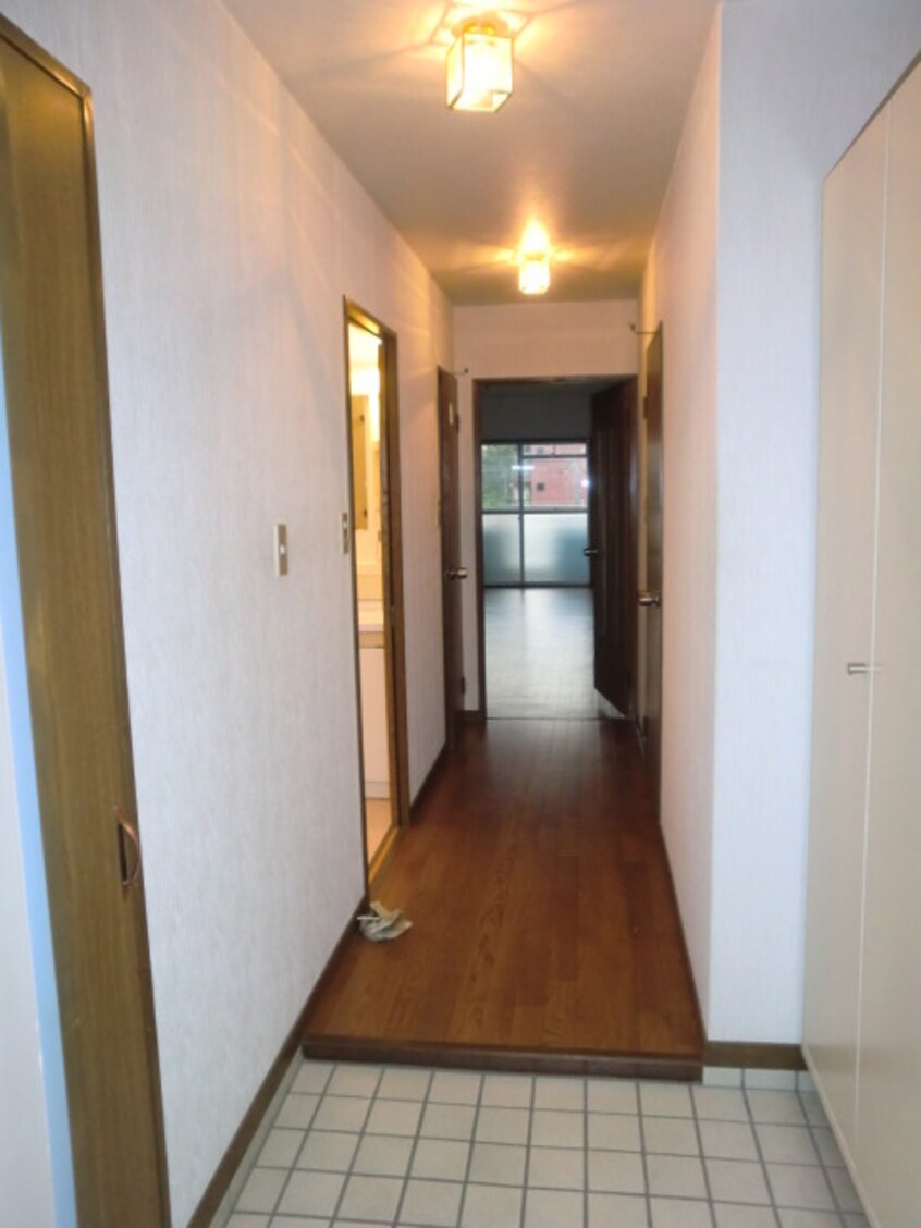 玄関 東華マンション