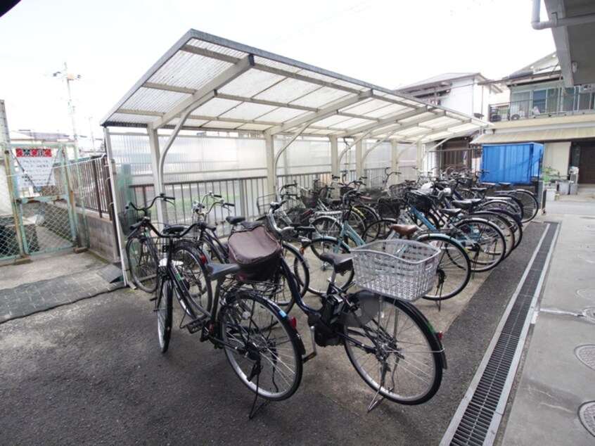 駐輪場 東華マンション