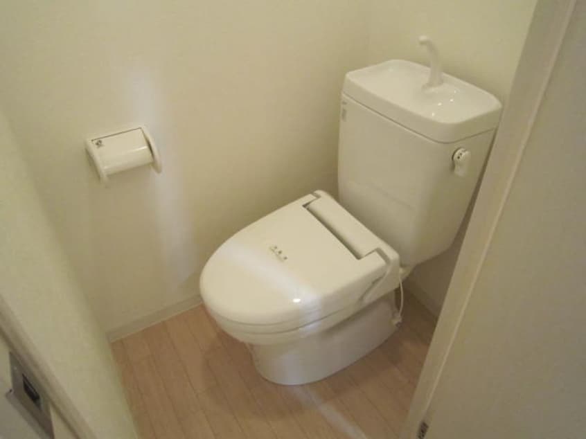 トイレ オ－シャン東中島