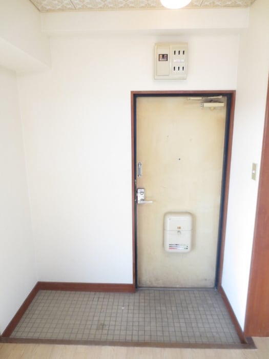 玄関 WESTヒルズ門真南