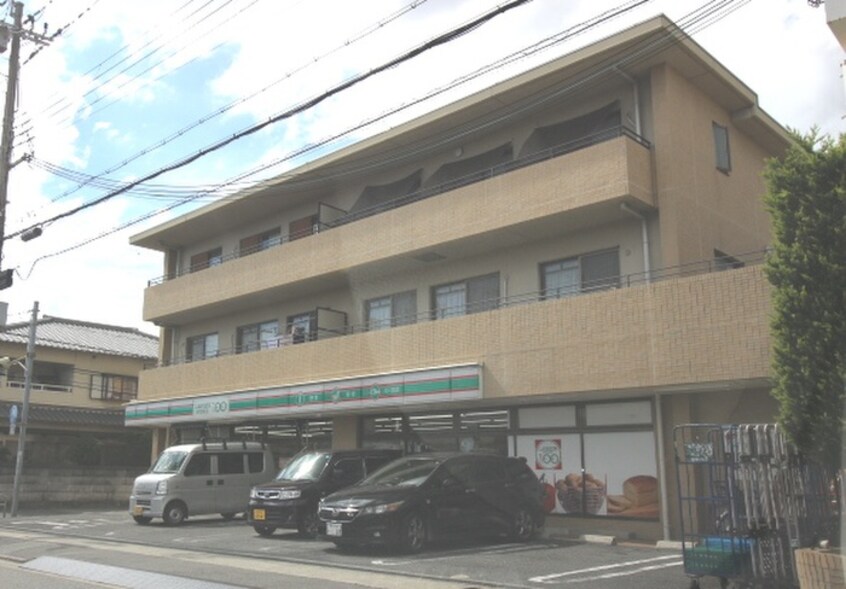 ローソン100(コンビニ)まで327m ル・クラージュ花屋敷