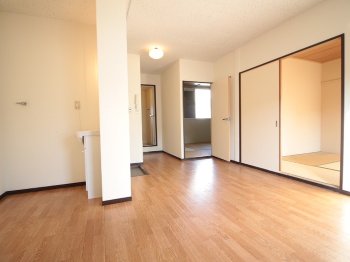 居室 浅尾ハイツ東