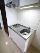 キッチン ベルヴィ江坂公園