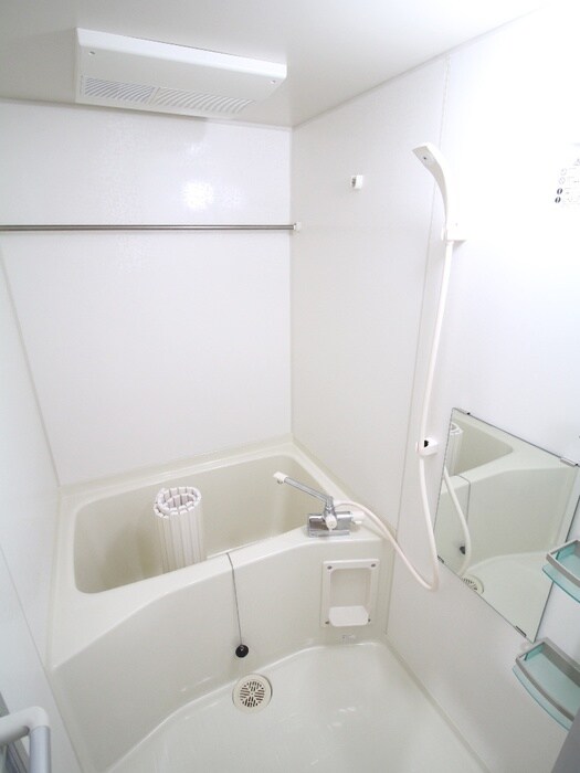 バス／シャワールーム等 ベルヴィ江坂公園