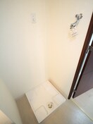 洗濯機置場 ベルヴィ江坂公園