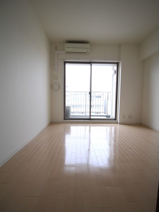 居室 ベルヴィ江坂公園