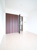 居室 ベルヴィ江坂公園