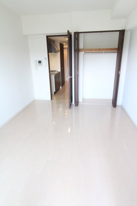 居室 ベルヴィ江坂公園