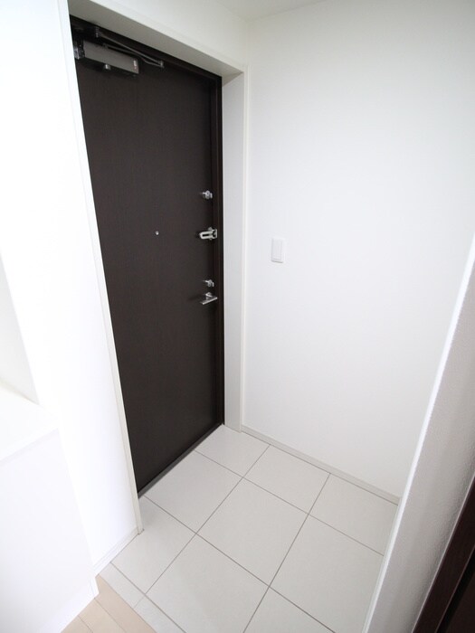 玄関 ベルヴィ江坂公園