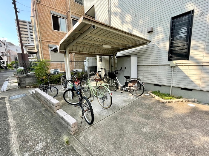駐輪場 アビタシオングラシュース