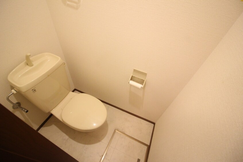 トイレ アビタシオングラシュース