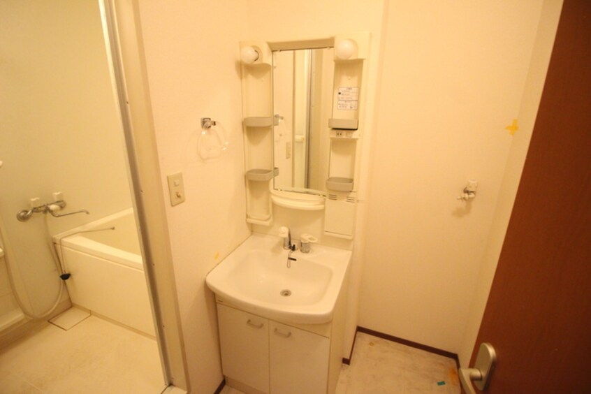 洗面 アビタシオングラシュース