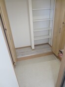 玄関 クリエオーレ諸福