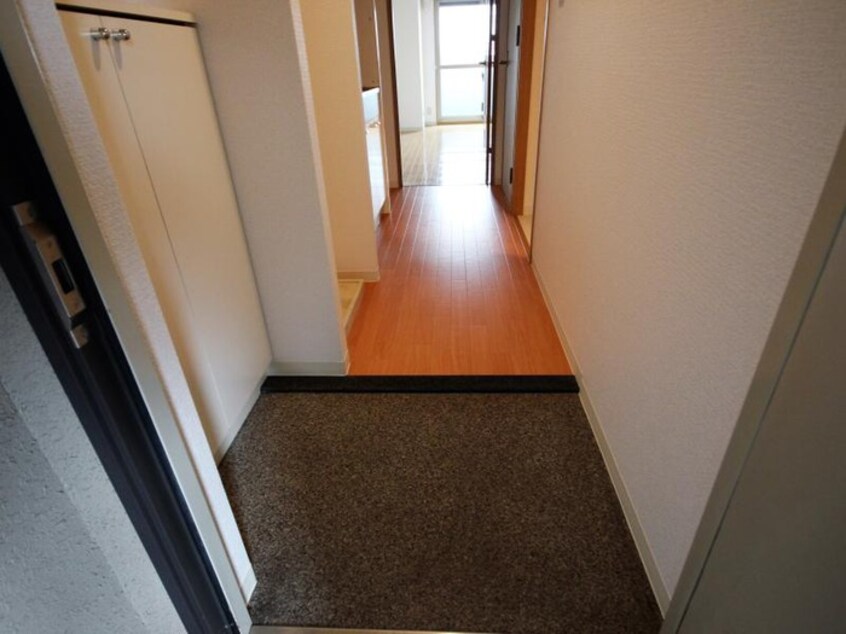 玄関 カ－サブリランテ