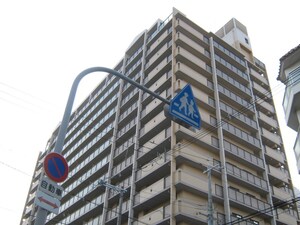 ﾌｧﾐｰﾙ弁天町ﾊﾟｰｸｻｲﾄﾞ(703)