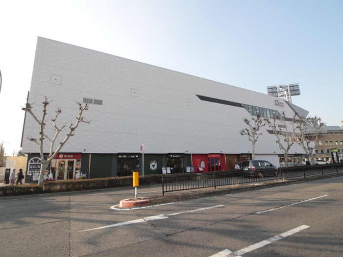 甲子園プラス(ショッピングセンター/アウトレットモール)まで550m リンダプラヤ甲子園