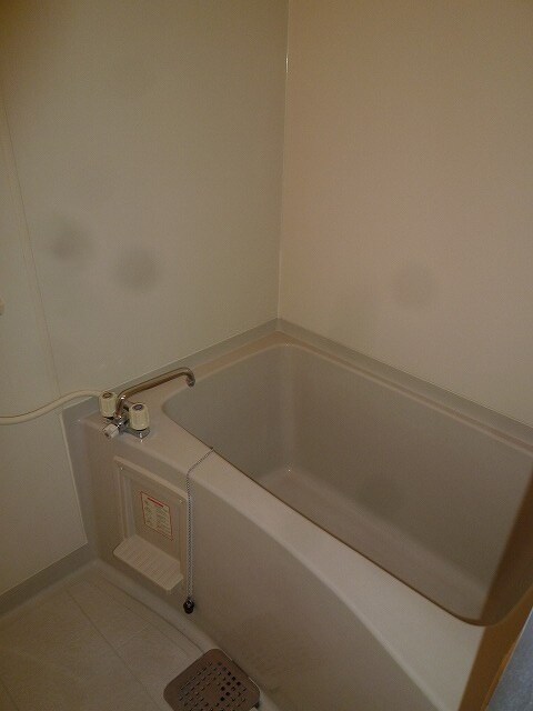 バス／シャワールーム等 パインコート江坂