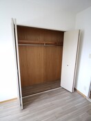 収納 パインコート江坂