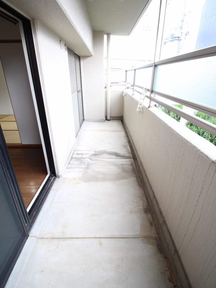 ベランダ・バルコニー パインコート江坂