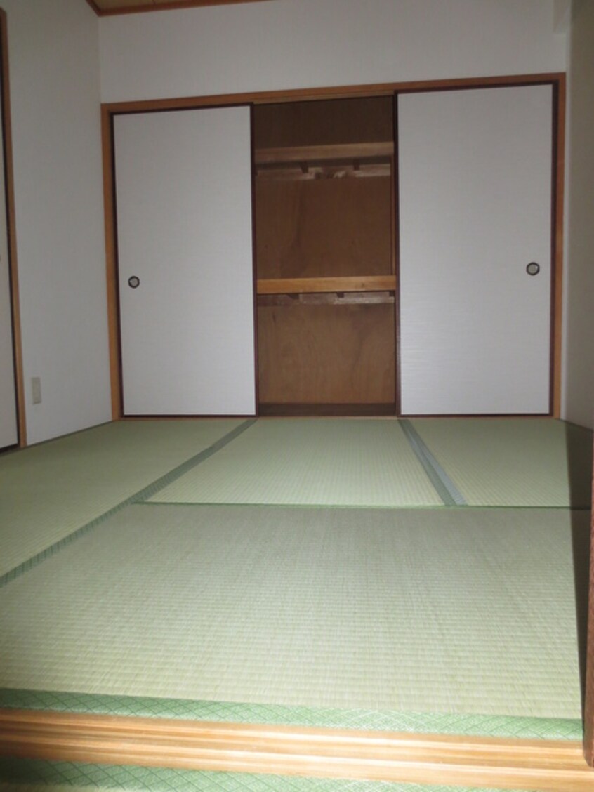 居室 パインコート江坂