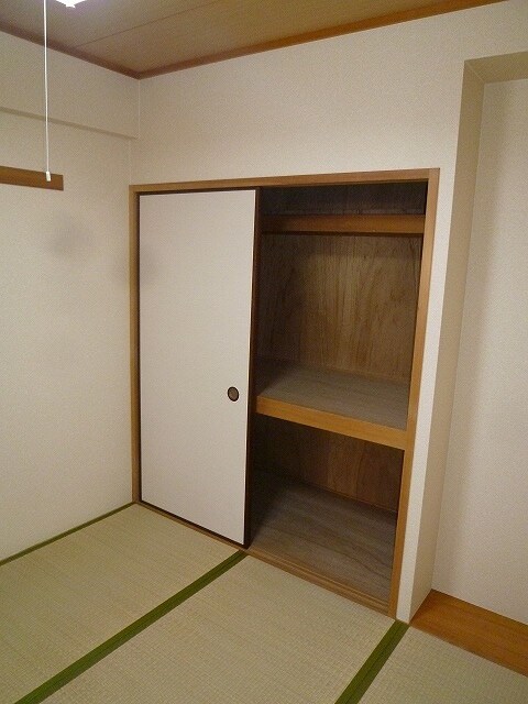 居室 パインコート江坂