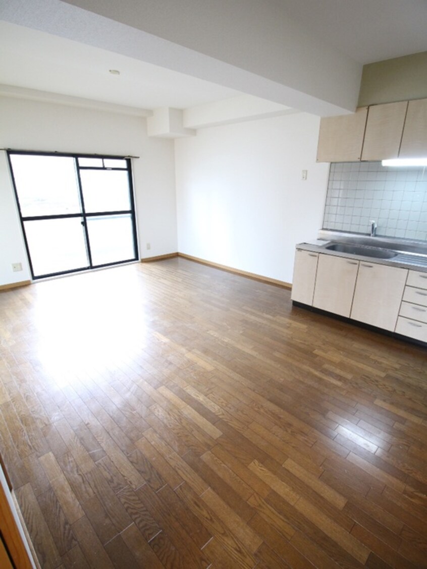 居室 パインコート江坂