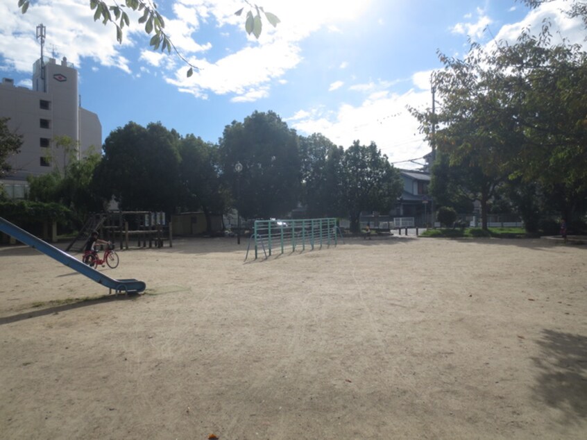 高瀬公園(公園)まで40m サンハイツイシハラ