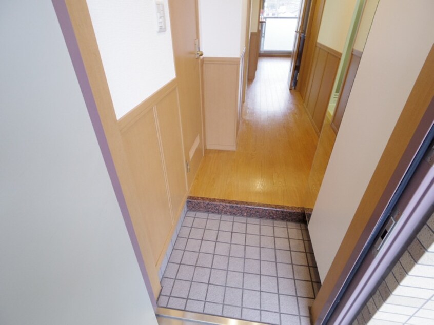 玄関 フレーヴァー七瀬川