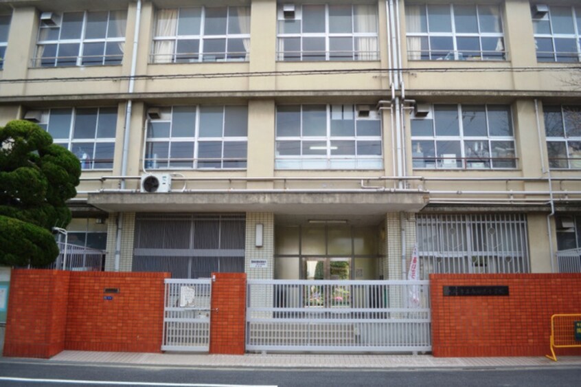 大阪市立南田辺小学校(小学校)まで230m ＫＭ山坂