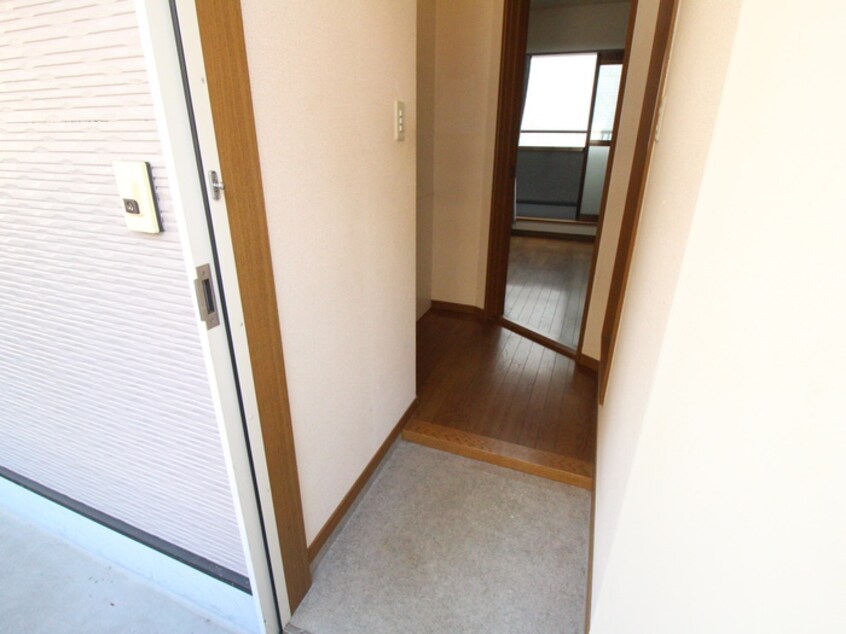 玄関 ＶＥＳＳＥＬ８