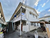 ぴーすアパート