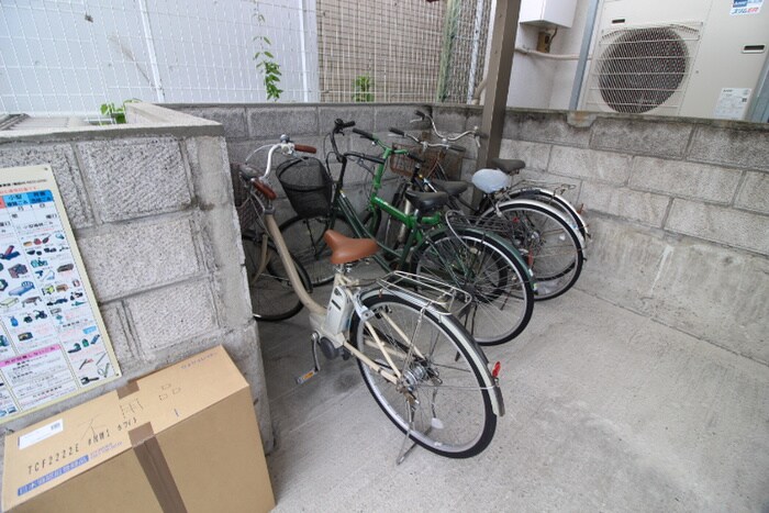 駐輪場 Ｌａｋｉａ江坂アパートメント