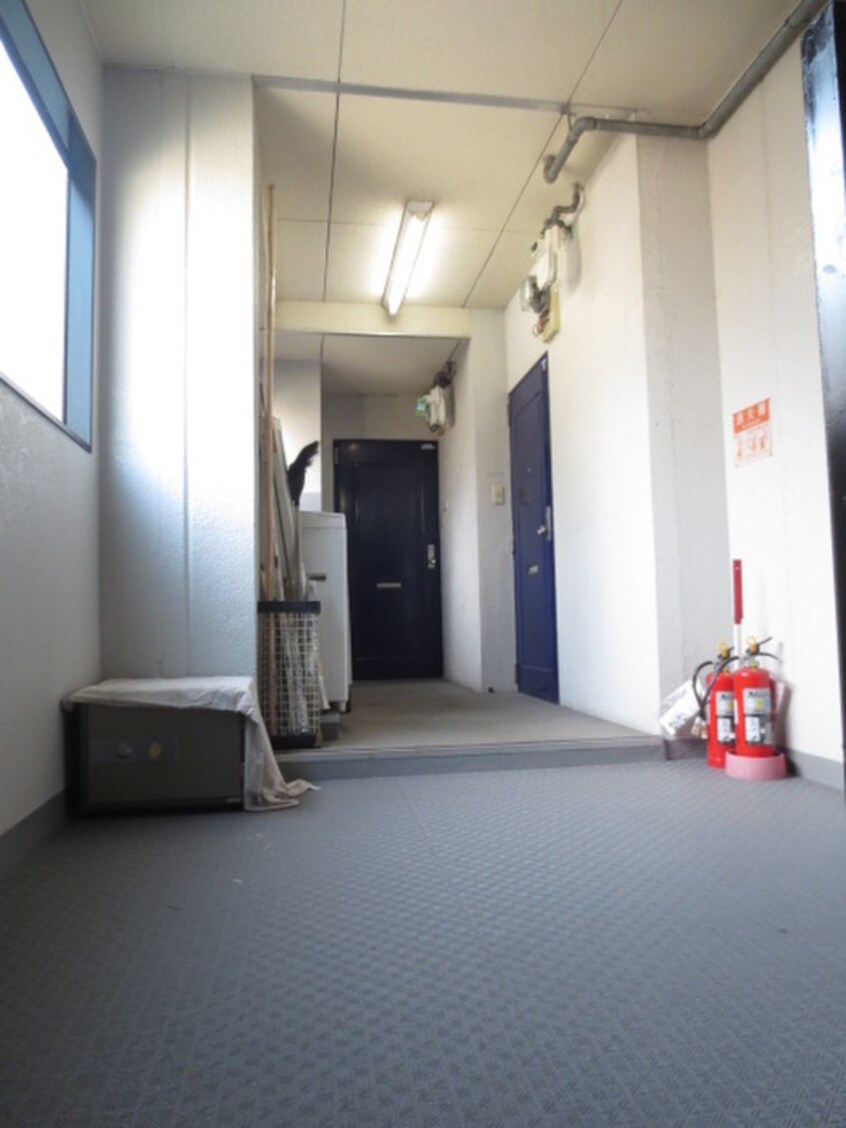 廊下 木村マンション