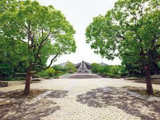 中央公園(公園)まで200m パークロイヤル