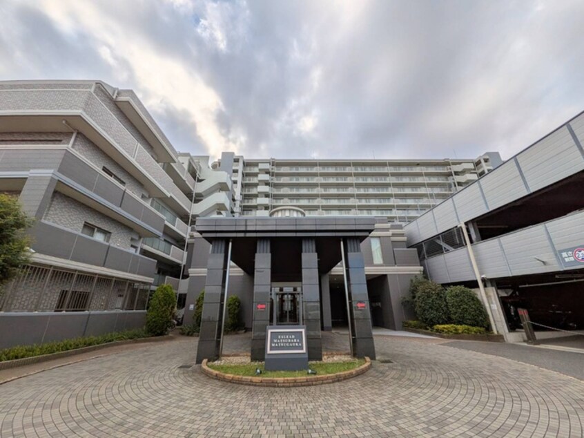 外観写真 ｴｽﾘｰﾄﾞ松原松ヶ丘（1007）