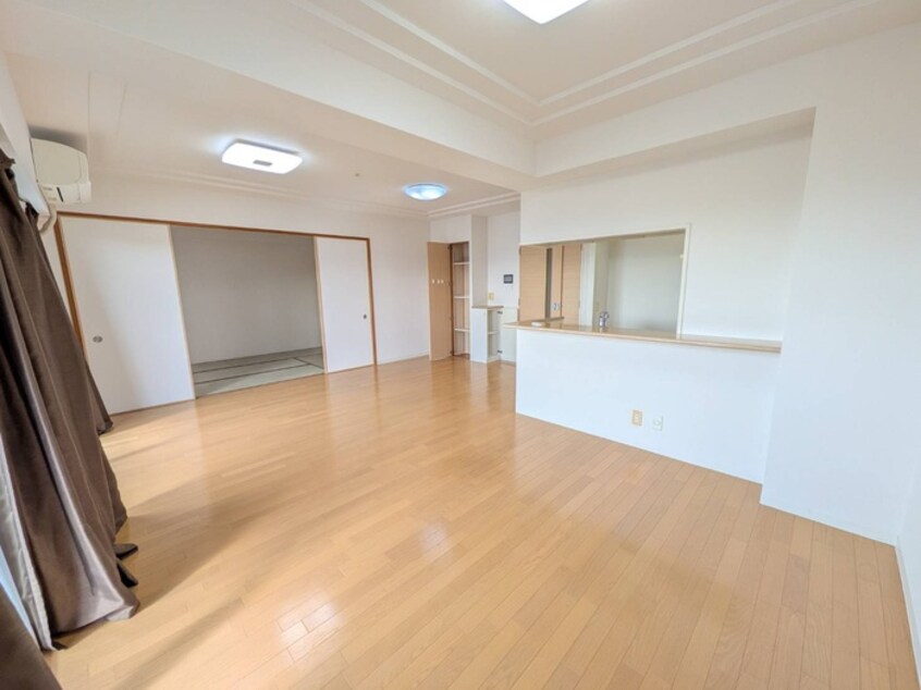 居室 ｴｽﾘｰﾄﾞ松原松ヶ丘（1007）