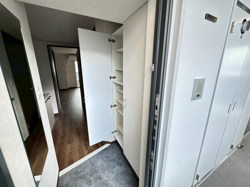 玄関 ﾌｧｰｽﾄﾌｨｵｰﾚ吹田ﾚｶﾞｰﾒ(1101)