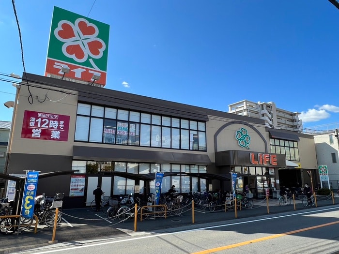 ライフ(スーパー)まで1100m ﾌｧｰｽﾄﾌｨｵｰﾚ吹田ﾚｶﾞｰﾒ(1101)