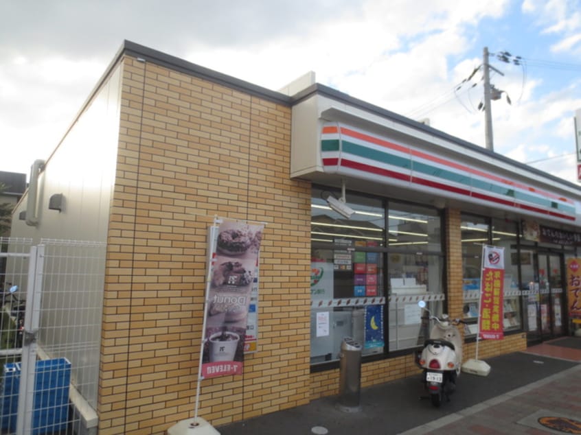 セブンイレブン(コンビニ)まで650m ウエストコ－ポ