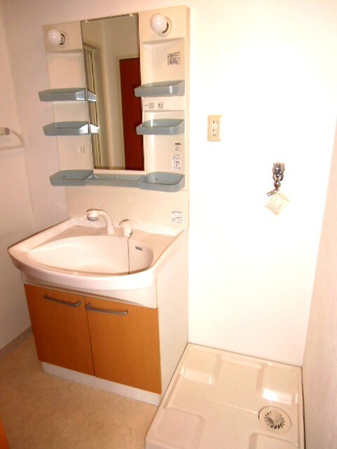 洗面 シンエイアド大通りビル