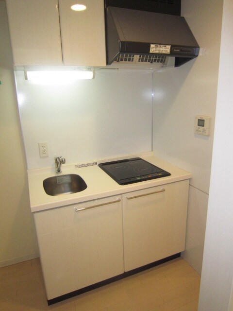 キッチン ｸﾗｳﾝﾊｲﾑ北心斎橋ﾌﾗﾜ-ｺ-ﾄ