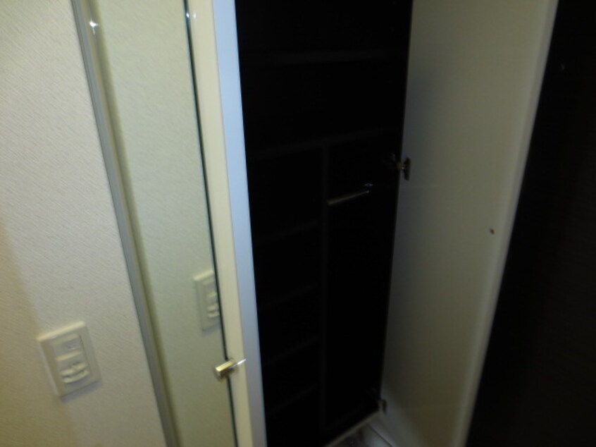 靴箱 ｸﾗｳﾝﾊｲﾑ北心斎橋ﾌﾗﾜ-ｺ-ﾄ