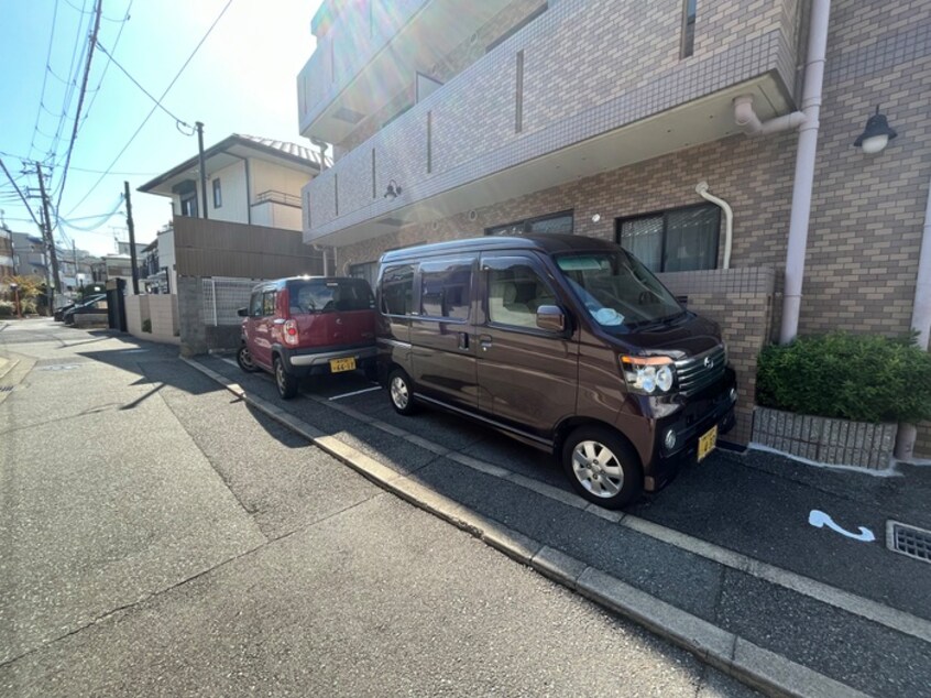 駐車場 クレ－ルメゾン